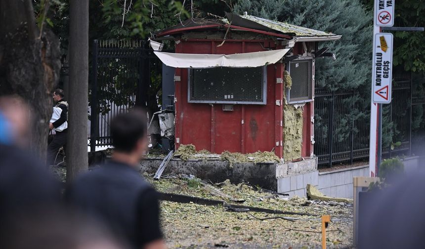 Ankara'daki bombalı terör saldırısına ilişkin ilk görüntüler..