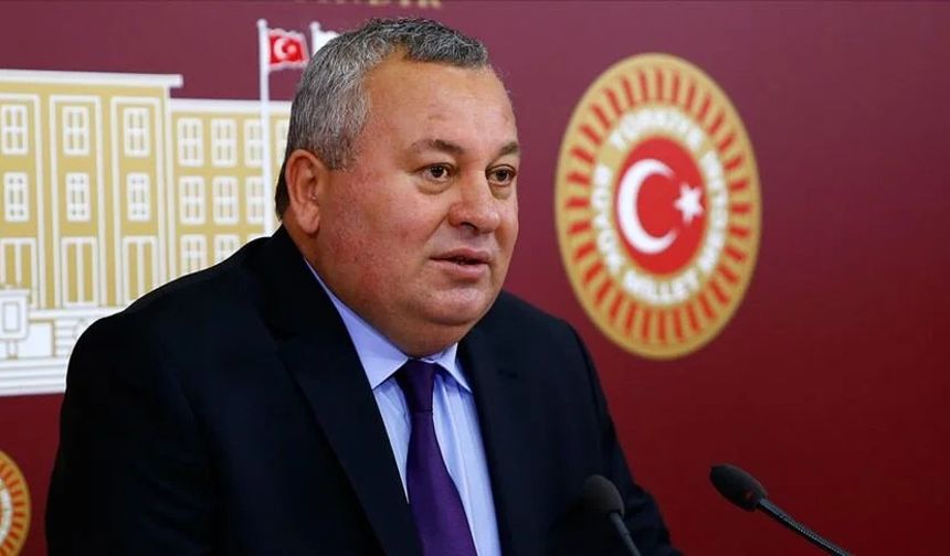 Cemal Enginyurt'tan Kemal Memişoğlu'na: Aşı var mı onu söyle, duayı biz de ederiz