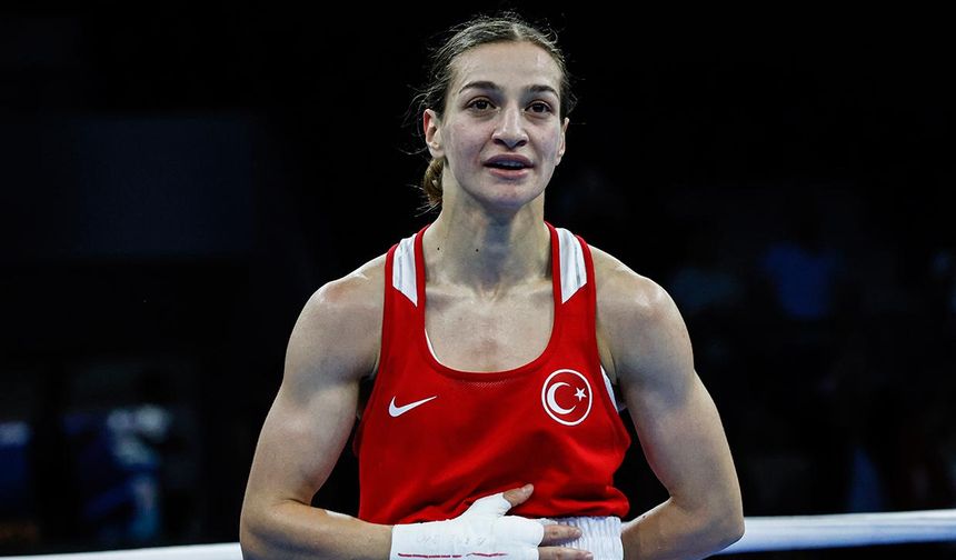 Milli boksör Buse Naz Çakıroğlu Avrupa şampiyonu oldu