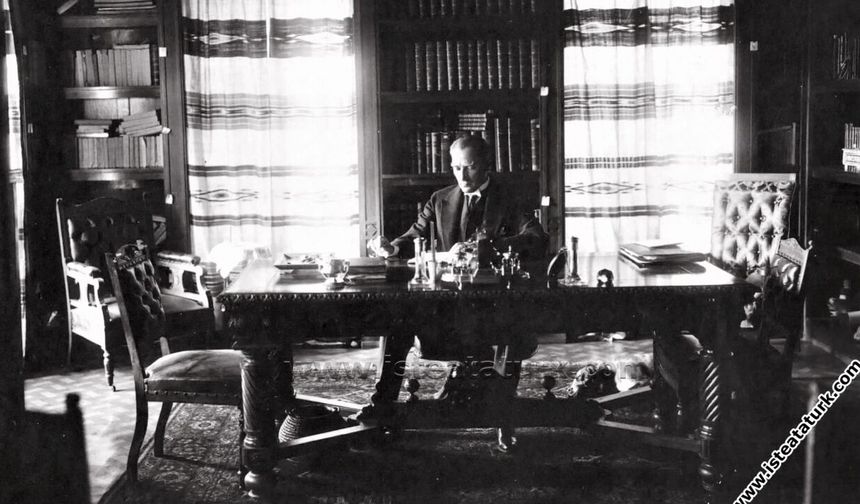Atatürk'ün kütüphanesi artık dijitalde