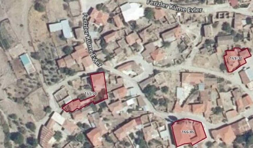İzmir’de kültürel miras listesi genişliyor: Bergama’da 3 tarihî yapı koruma altına alındı