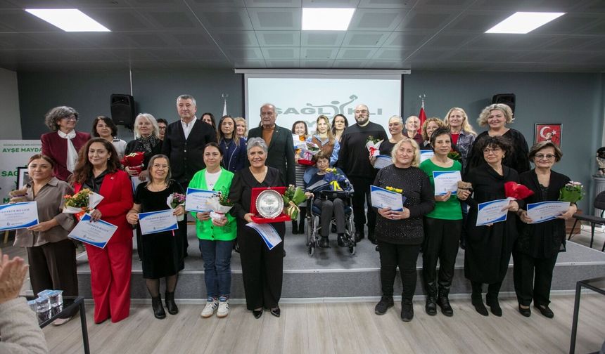 Güzelbahçe’de ses yarışması: 21 yarışmacı sahne aldı