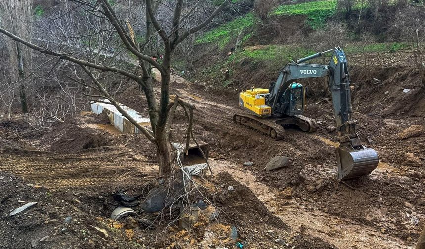 Kuvvetli yağış sonrası İzmir kırsalında seferberlik: Ödemiş, Bayındır, Kiraz, Tire’de yoğun müdahale