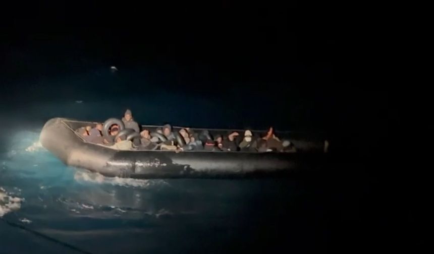 Seferihisar’da göçmen operasyonu: 35 kişi karaya çıkarıldı