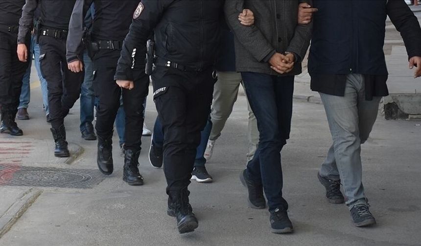 İstanbul merkezli fuhuş operasyonu İzmir’e uzandı: 23 adrese eş zamanlı baskın, 9 tutuklama