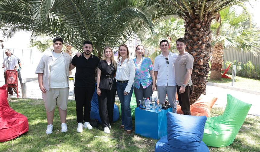 Konak’ta gençler 19 Mayıs’ı Ferdi Zeyrek Gençlik Merkezi’nde kutladı