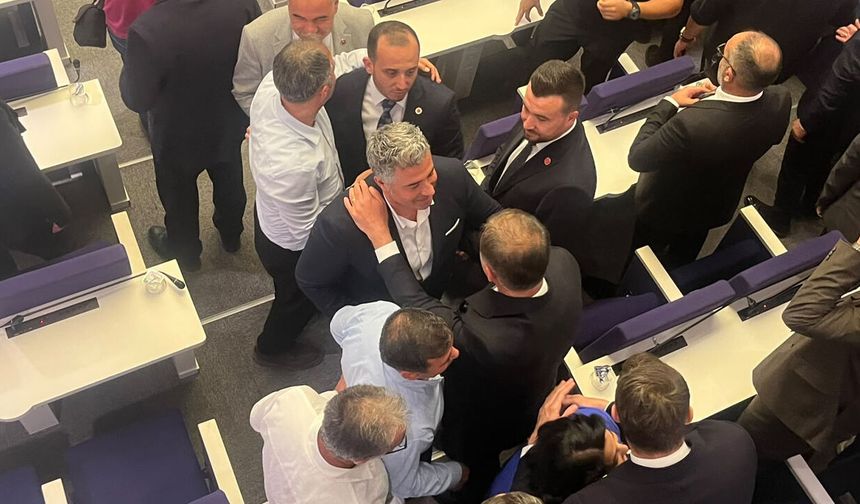 CHP fire vermedi: İzmir'in Buca Belediye Başkan Vekili Hüseyin Benzer oldu!