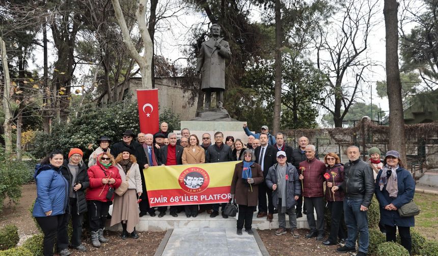 Konak’ta Nazım Hikmet ve Ahmed Arif’e vefa