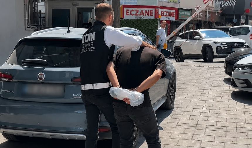 İzmir'de oto galeriye silahlı saldırıda 2 tutuklama