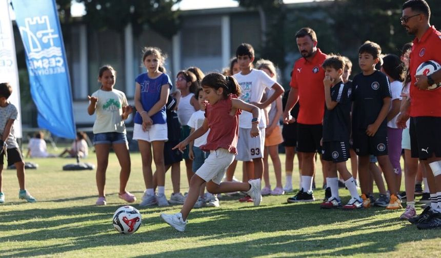 Çeşme'de Yaz Spor Okulları başladı: Çocuklara 10 branşta eğitim