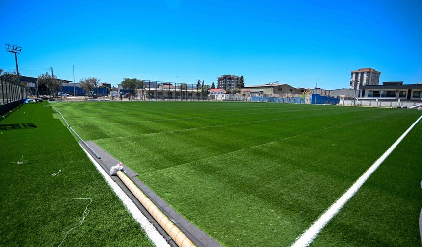 Bornova’da dört spor sahası yenileniyor