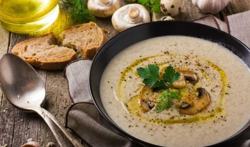 Macar Usulü Mantar Çorbası Tarifi: Lezzet Dolu, Kolay ve Besleyici