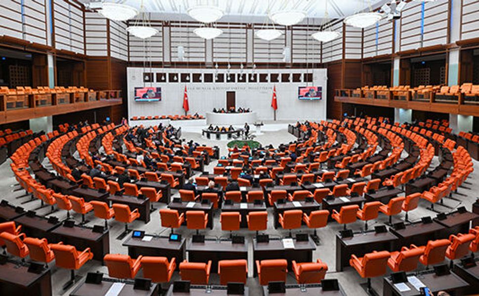 TBMM'de dengeler değişti: CHP 5'inci sıraya geriledi