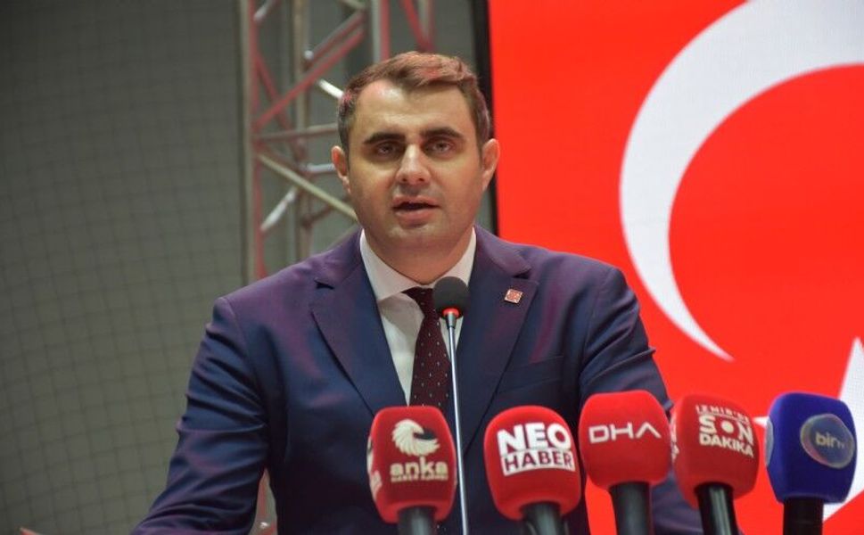 İzmir’de YENİ Parti için toplu geçiş çağrısı
