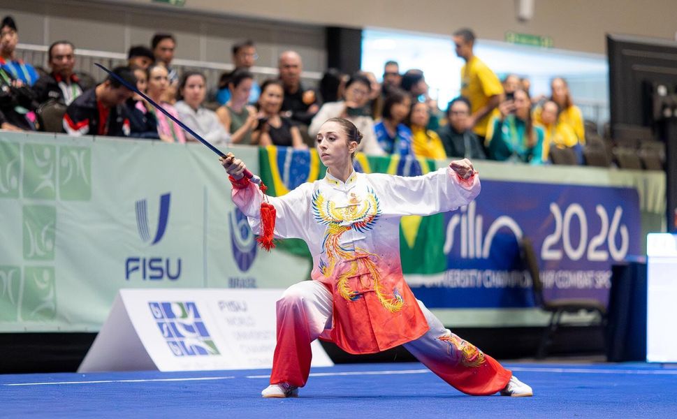 Ege Üniversitesine dünya şampiyonasından çifte gurur: Liyne Nisa Akgül, Wushu Kung-Fu’da iki gümüş madalya kazandı