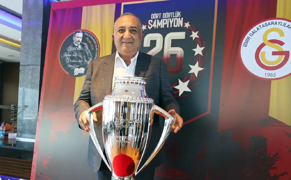 Galatasaray’ın 26. şampiyonluk kupası İzmir’e geldi