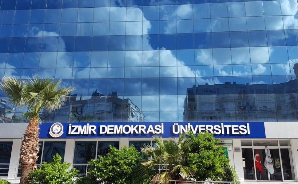 İzmir Demokrasi Üniversitesi personel alacak! Başvurular başladı
