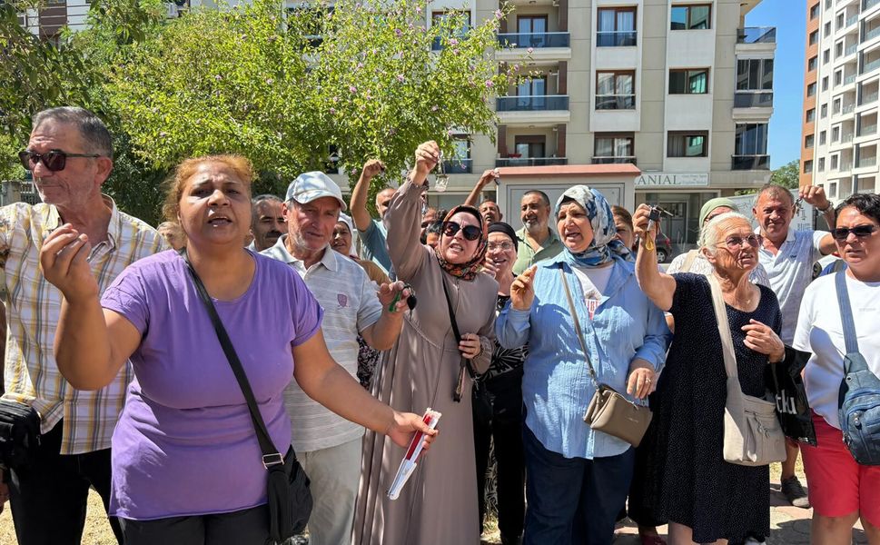 Örnekköy Kentsel Dönüşüm Projesi'nde hak sahiplerinden anahtarlı eylem