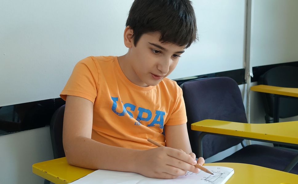 İzmirli Metehan Japonya'daki matematik yarışmasında bronz madalya kazandı