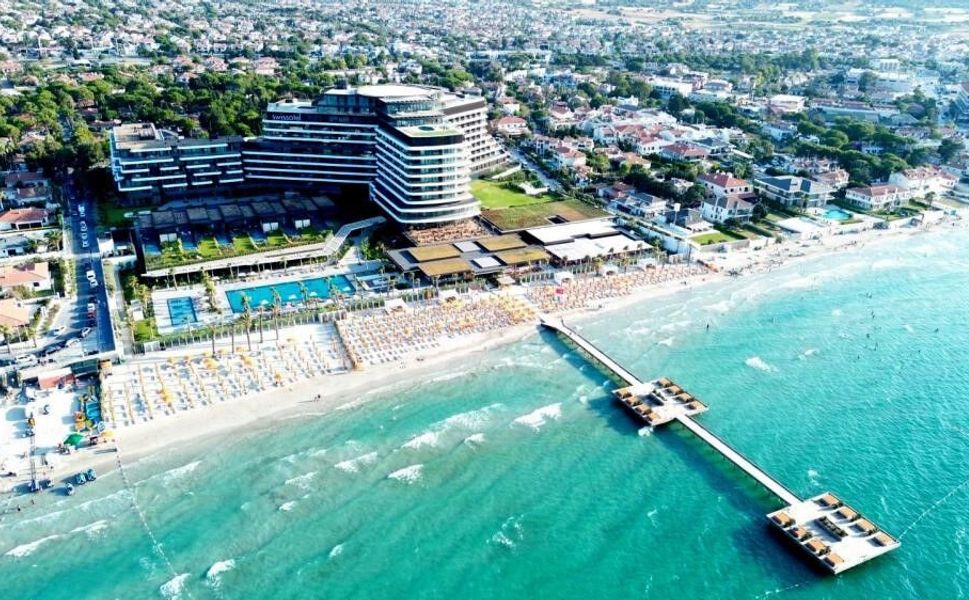 Çeşmeli turizmcilerden “oteller boş” iddiasına yanıt: Doluluk yüzde 90’a ulaştı