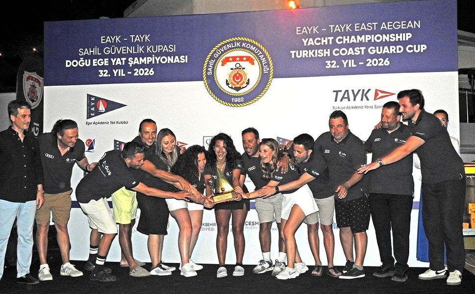 Çeşme’de üç gün süren yelken şöleni ödül töreniyle tamamlandı