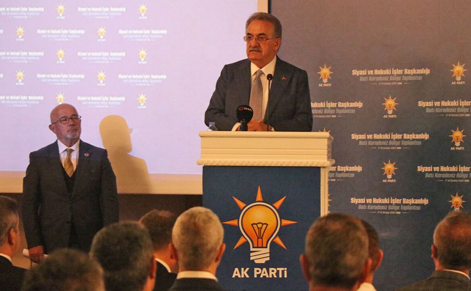 AK Parti Genel Başkan Yardımcısı Hayati Yazıcı: "Yeni anayasayı referanduma sunarak gerçekleştireceğiz"