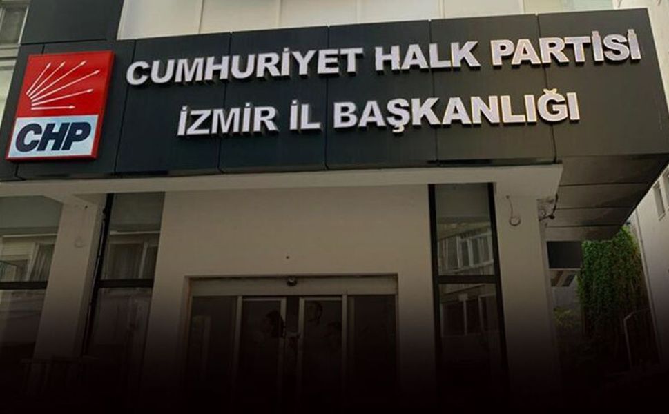 Utku Gümrükçü yönetiminden yeni hamle! 3 ilçe başkanı görevden alındı