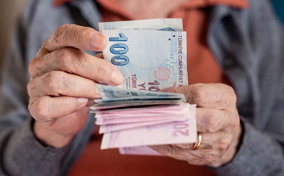En düşük emekli maaşı belli oldu: TBMM'de kabul edildi!