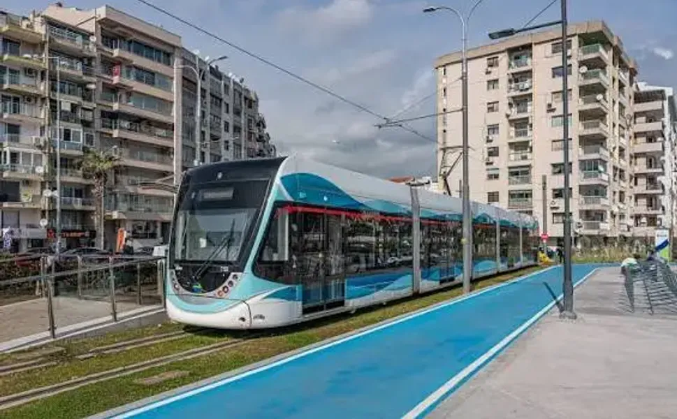 İzmir Büyükşehir'in tramvay hamlesine 'hazine' engeli: Krediye onay çıkmadı!