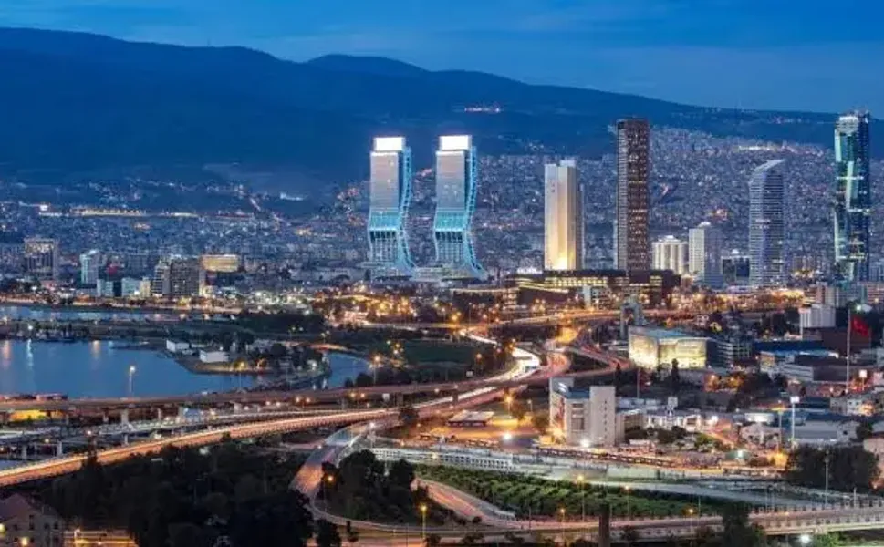 İzmir'de dikkat çeken göç tablosu! TÜİK rakamları ortaya koydu
