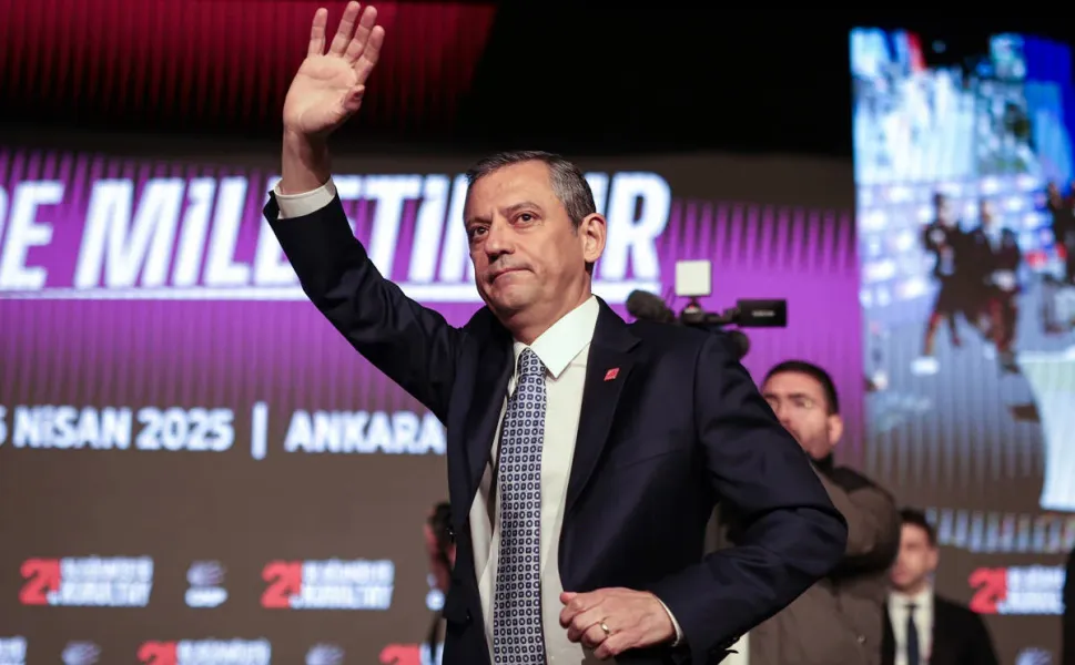 Özgür Özel'den CHP'ye 'veda' mesajı: Her şey bittiğinde asla unutkan olmayacağız