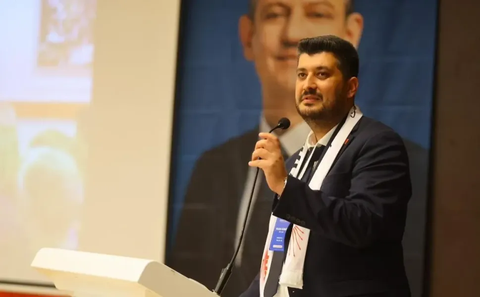 CHP Karabağlar İlçe Başkanı Volkan Gürboğa istifa etti!