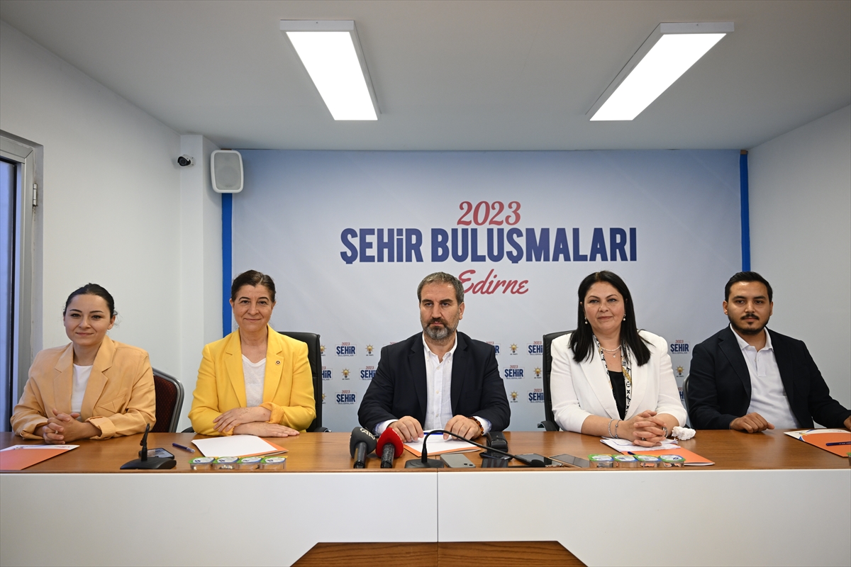 AA-20230821-31963849-31963844-AK_PARTI_GENEL_BASKAN_YARDIMCISI_SEN_EDIRNEDE_2023_SEHIR_BULUSMALARINA_KATILDI