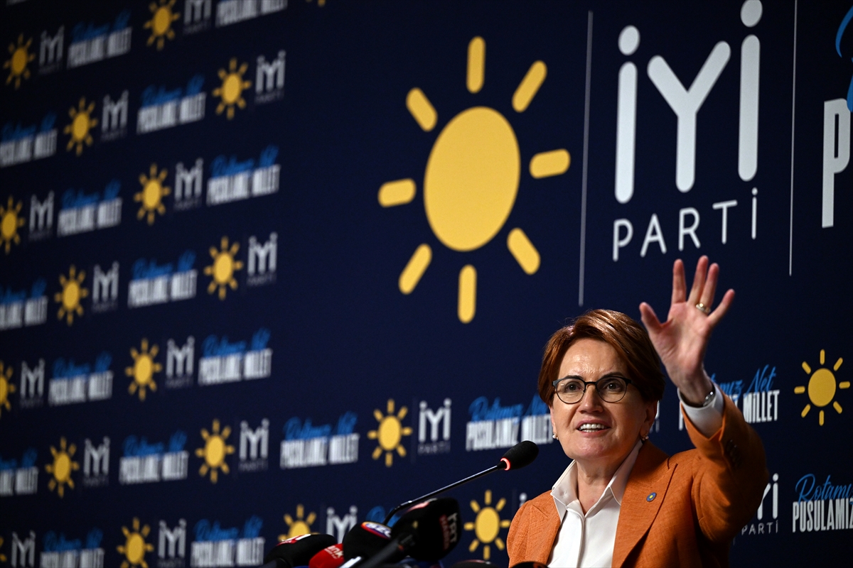 AA-20230920-32200547-32200538-IYI_PARTI_GENEL_BASKANI_MERAL_AKSENER_IZMIRDE_KONUSTU