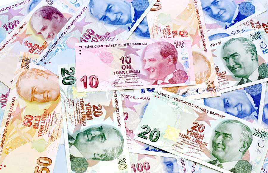 Hazine ve Maliye Bakanı Mehmet Şimşek, artık ücret artışlarının hedef enflasyona göre yapılacağını açıklamıştı ve bu açıklama sonrasında Orta Vadeli Program'da yer alan 2023 yıl sonu enflasyon oranı ve 2024 yılı enflasyon öngörüsü, Asgari Ücret Komisyonu tarafından değerlendirilecek. 