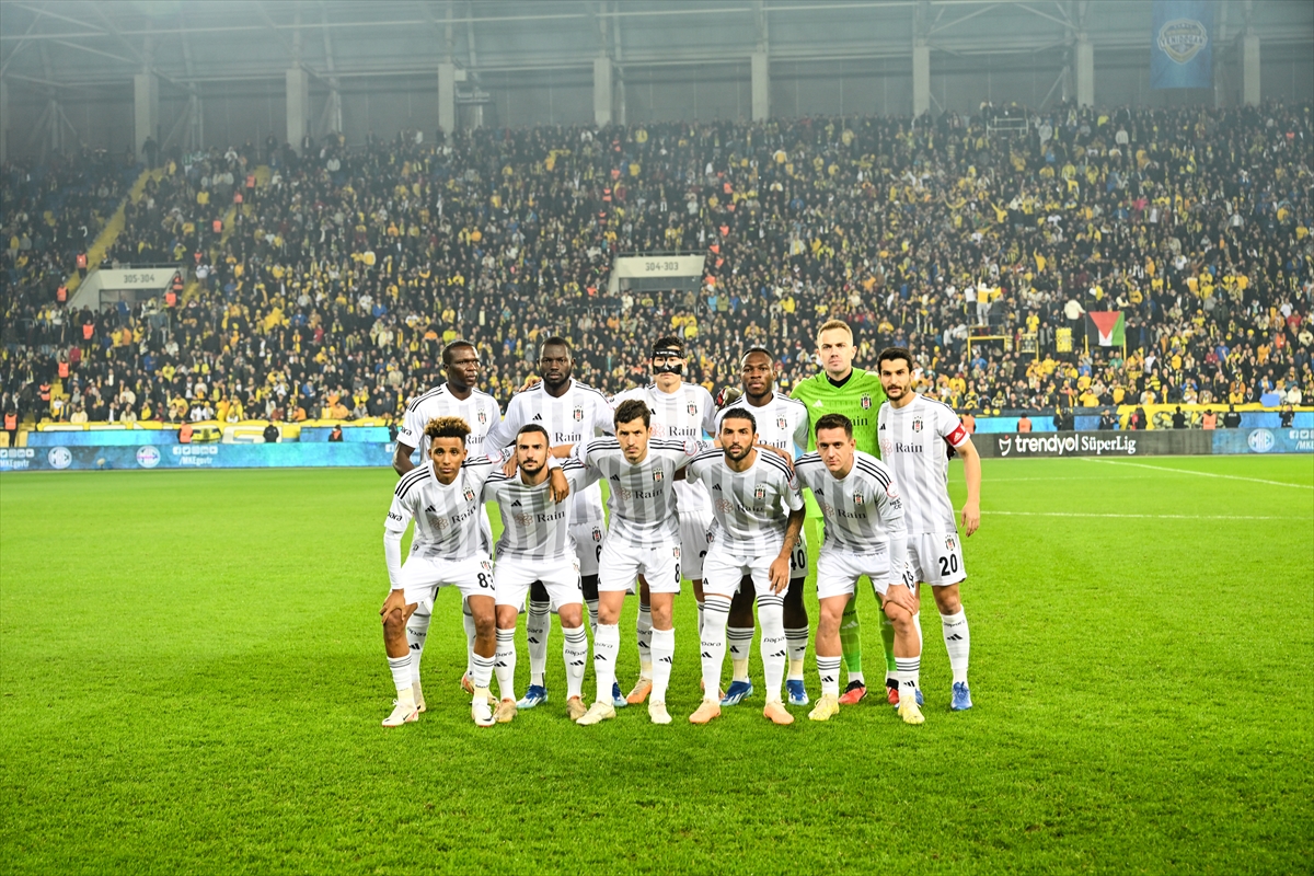 Beşiktaş-Fenerbahçe maçı ne zaman? Saat kaçta, hangi kanalda? Muhtemel 11'ler