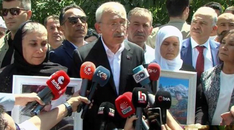 Kemal Kılıçdaroğlu Uludere'de Roboski aileleri ile helalleşmeye gitti
