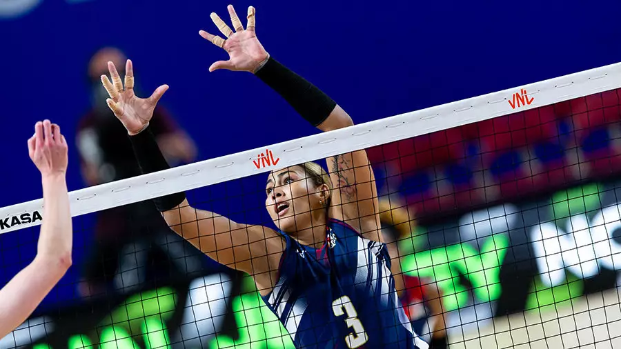 Dominikli Voleybolcu Lisvel Eve