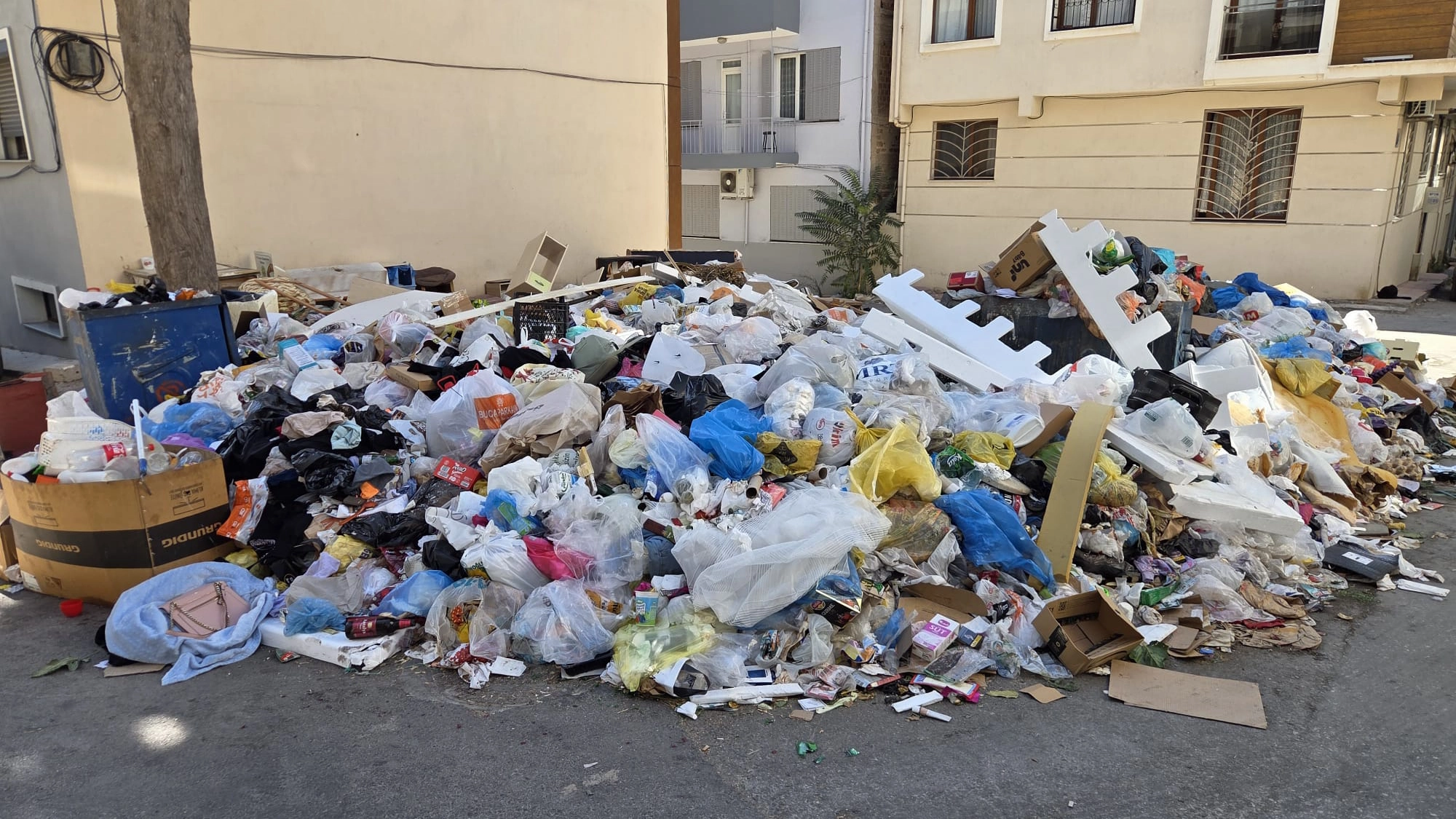 Izmir Cop Daglarıı