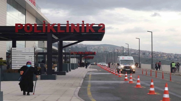 Izmir Sehir Hastanesinde Ulasim Sorunu Yok