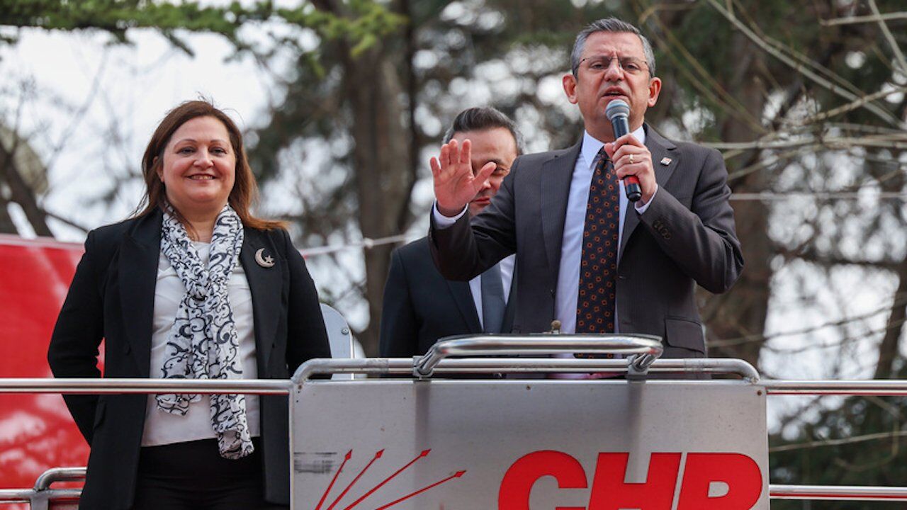 Afyonkarahisar Belediye Başkanı Burcu Köksal1