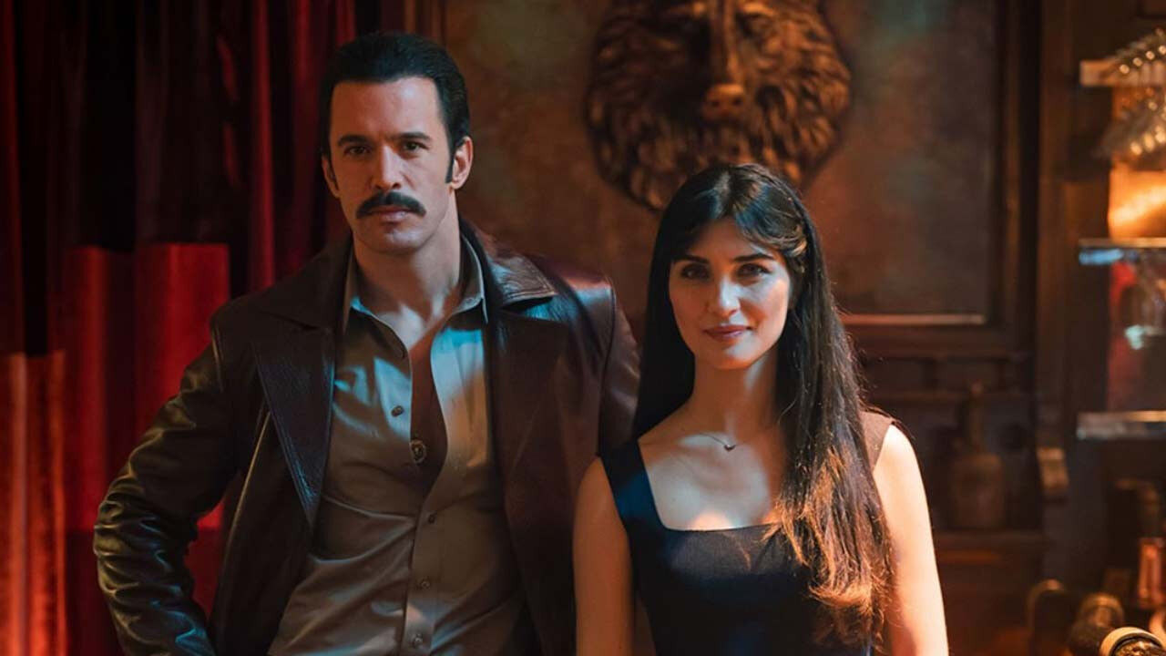 Barış Arduç Ve Tuba Büyüküstün'ün Bol Aksiyonlu Filmi Yayına Giriyor (1)