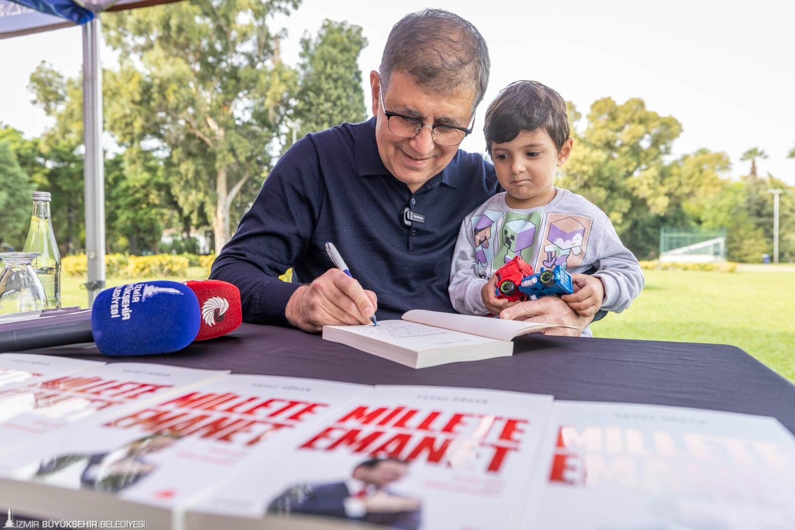 Baskan Tugay Imamoglu Adina Millete Emanet Kitabini Imzaladi (5)