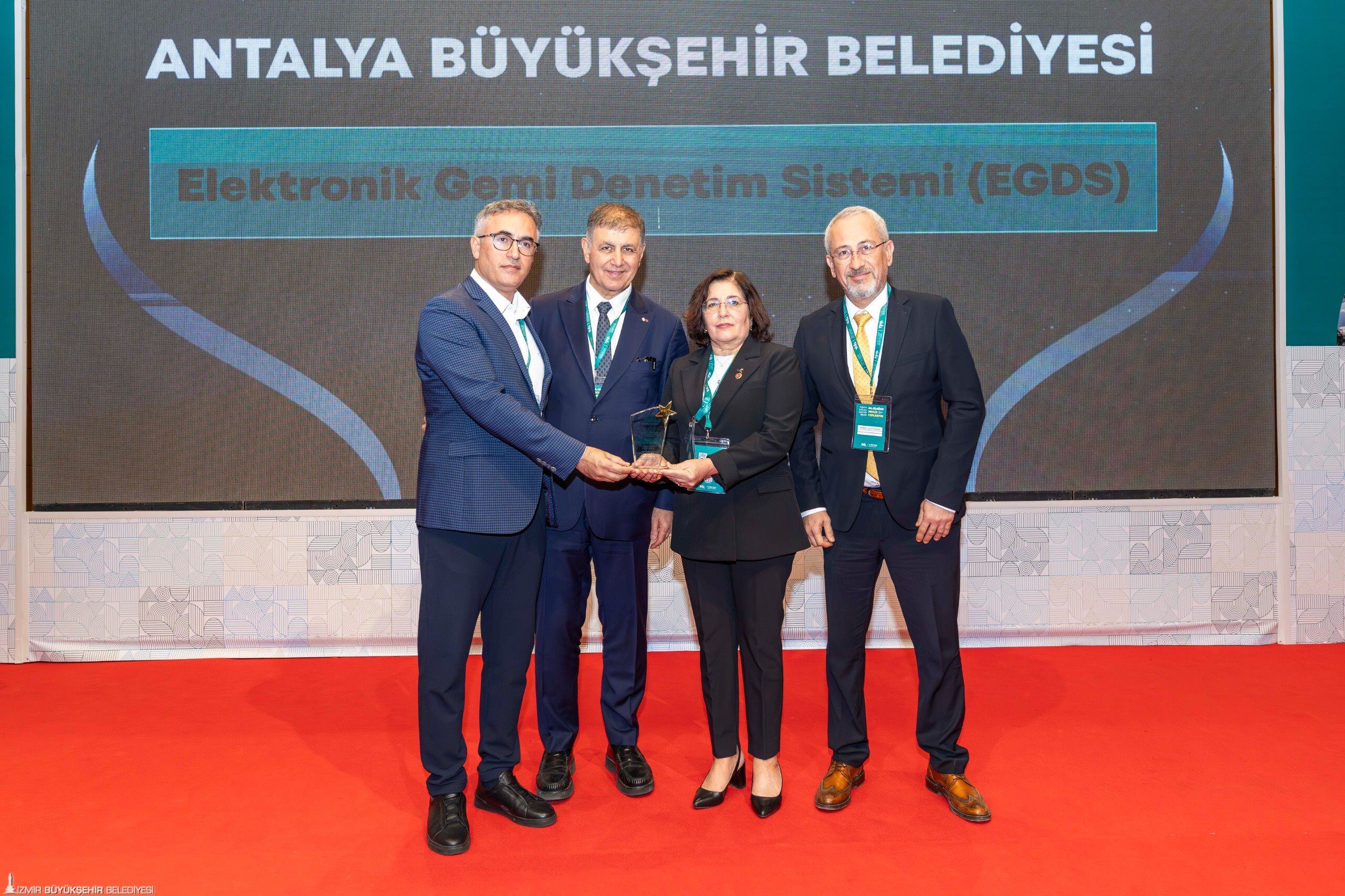Belediyeler Ödüllendirildi (1)