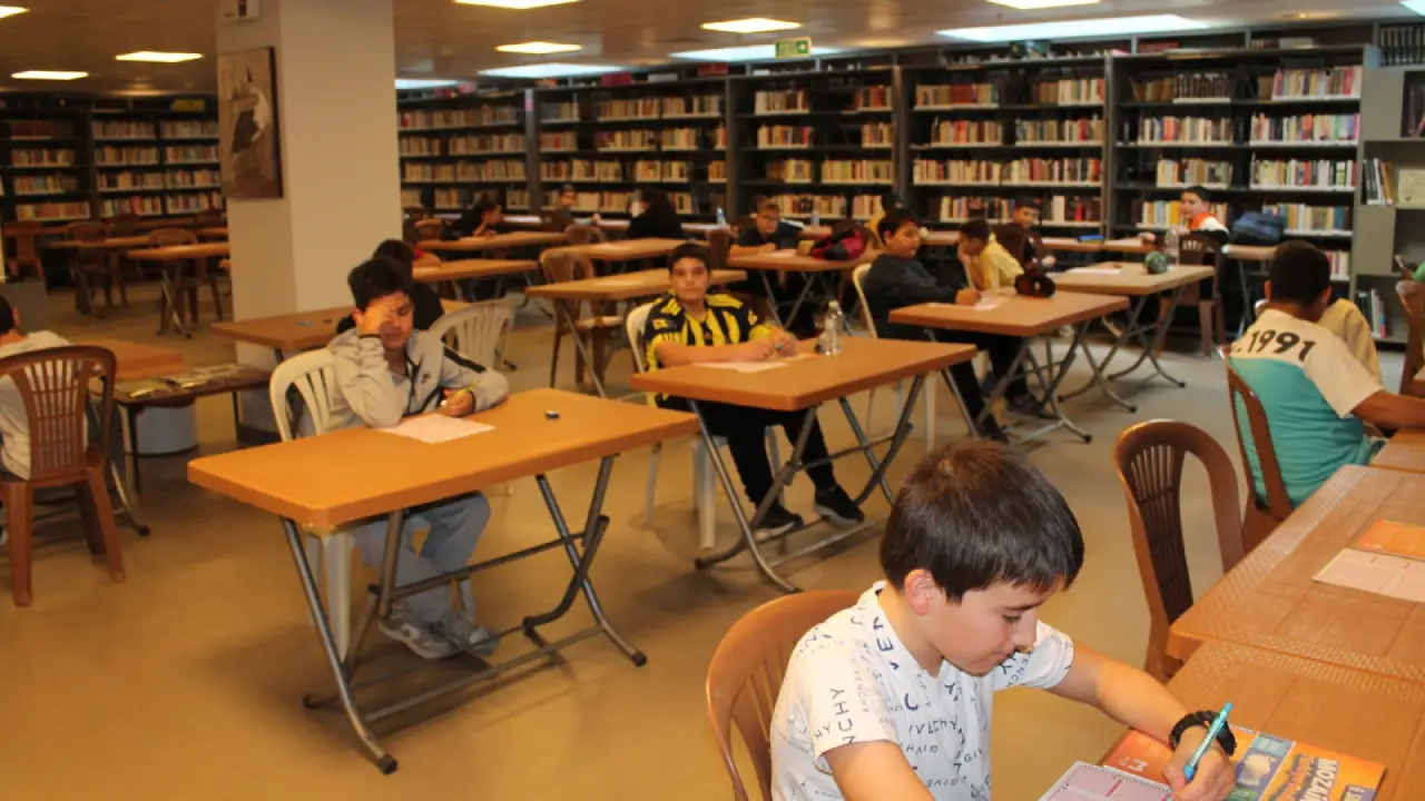 Efes Selçuk Belediyesi'nden Ücretsiz, Tyt Ve Lgs Deneme Sınavı (1)