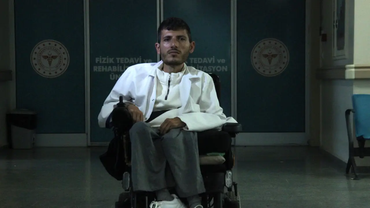 Izmirde Azmin Hikayesi Engelleri Asan Smali Serkan Simdi Hastalara Moral Veriyor (1)