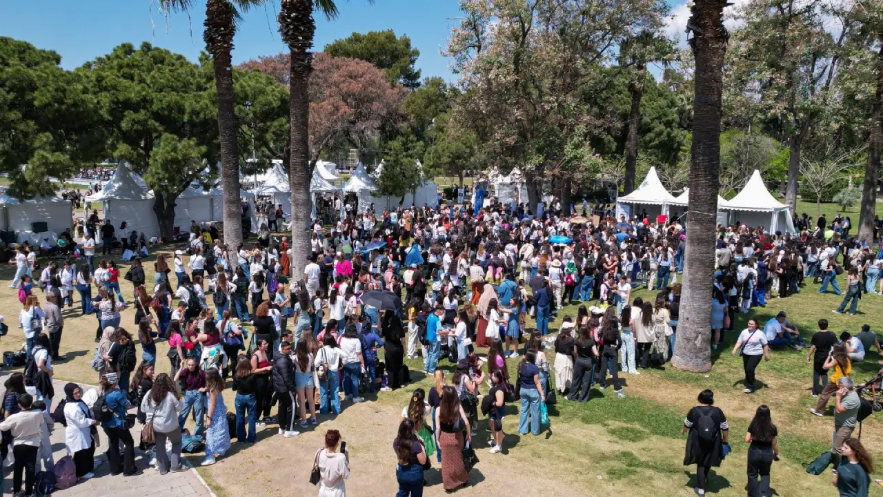 Izmirde Kultur Soleni Basliyor Unluler Geliyor Fuara Giris Ve Etkinlikler Ucretsiz (4)