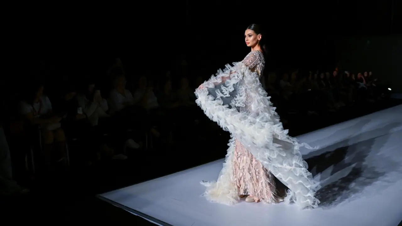 Moda Dunyasi Izmirde Bulustu Fashion Prime Defileleri Nefes Kesti (8)