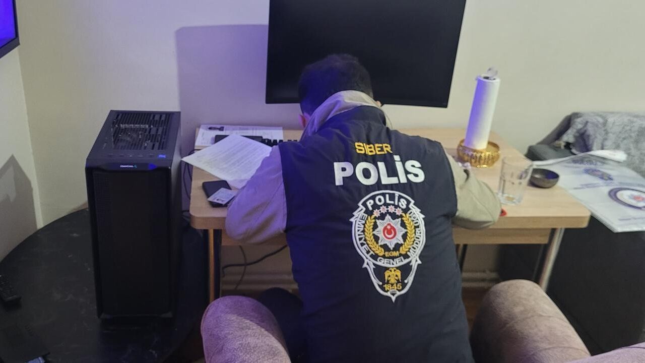 Öğretmen