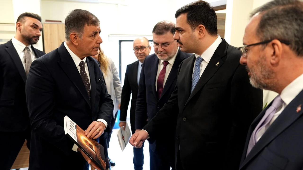 Tugay Inan Kasapoglu Ve Saygili Uzlasti Karsiyaka Stadi Icin Engel Kalkti Insaat Baslayacak (2)